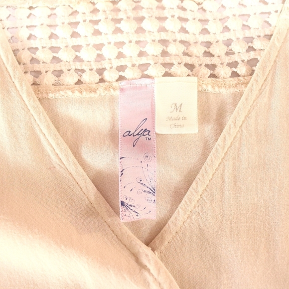 Cute Romper By Alya in Ivory, Size Medium Laced Top Lined shorts - Picture 6 of 7